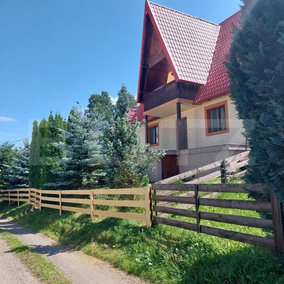 Casă individuală cu 3 camere cu Teren 476 Mp în Vatra Dornei