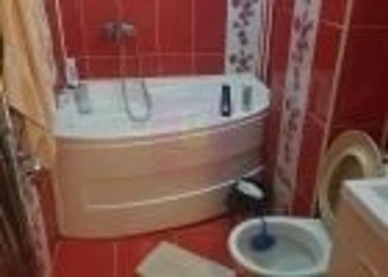 Apartament cu 2 camere semidecomandat în Colentina