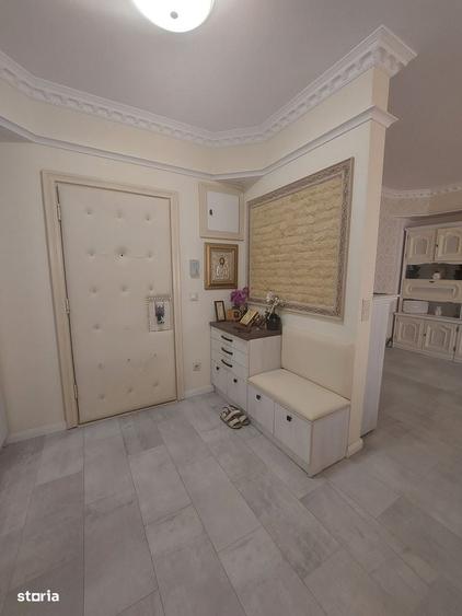Apartament cu 3 camere în Ultracentral