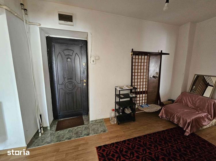Apartament cu 2 camere decomandat în 9 Mai