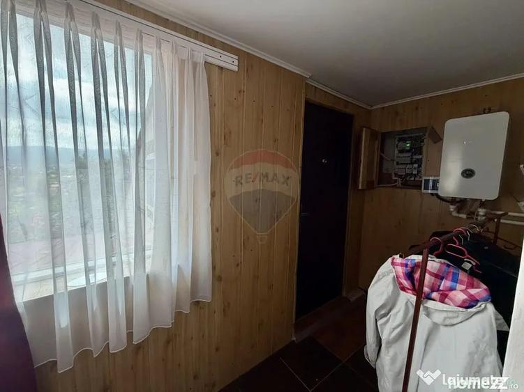Casă cu 5 camere cu Teren 3344 Mp în Țifești