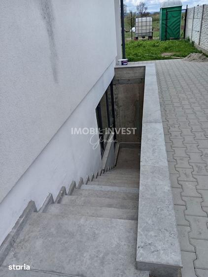 Casă cu 3 camere cu Teren 120 Mp în Central