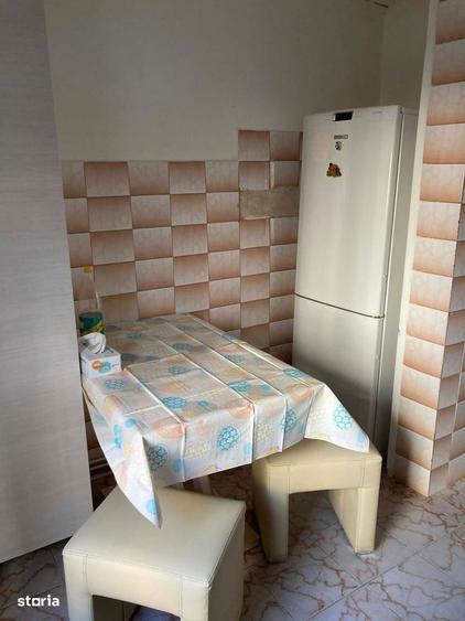Apartament cu 3 camere decomandat, mobilat în Florilor