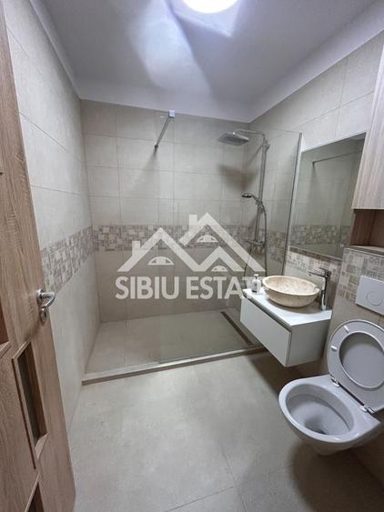Apartament de vanzare cu 3 camere, 2 bai  etaj 1 bloc cu lift - 5
