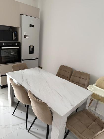 Apartament cu 4 camere în Nufărul