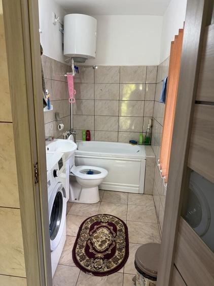 Casă cu 4 camere în Pantelimon