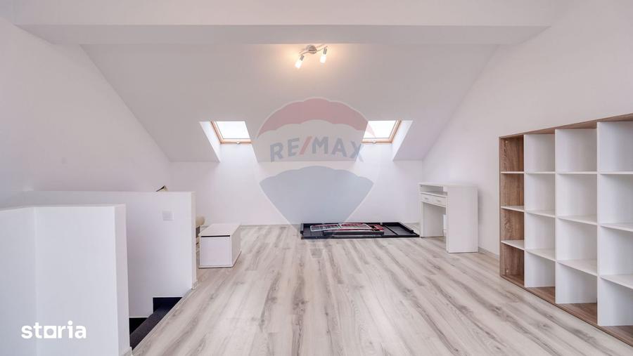 Casă cu 3 camere cu Teren 100 Mp în Sânpetru