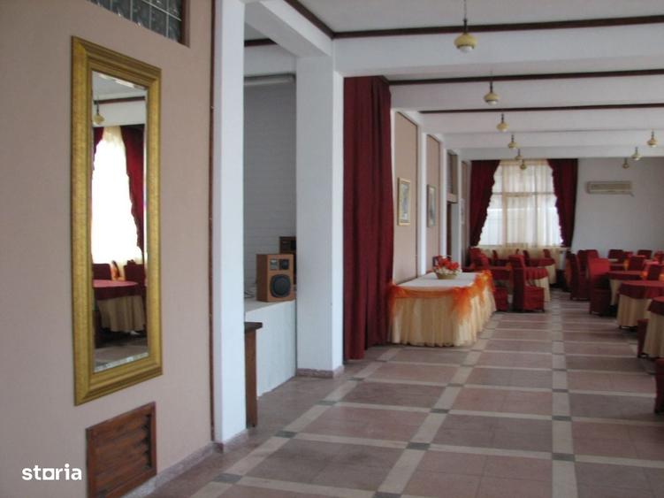 Casă cu 4 camere în Uiești