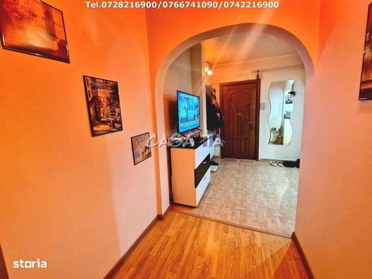 Apartament cu 4 camere decomandat în Central