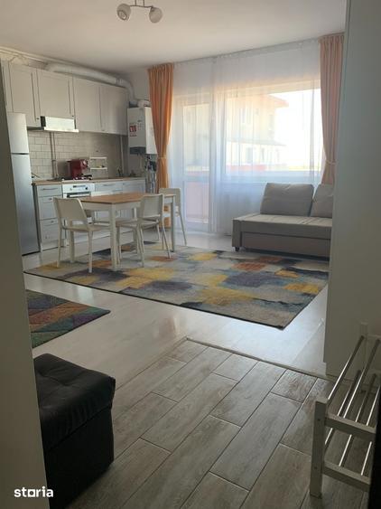 Apartament cu 3 camere semidecomandat în Drumul Taberei