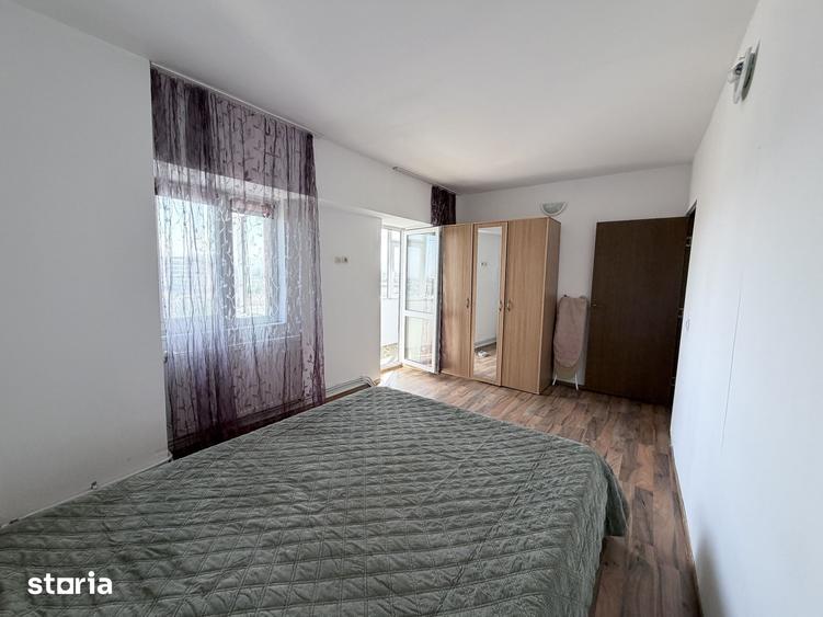 Apartament cu 3 camere decomandat în Banca Națională