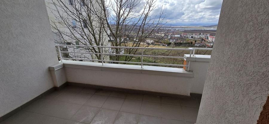 Duplex cu 4 camere cu Canalizare în Apahida