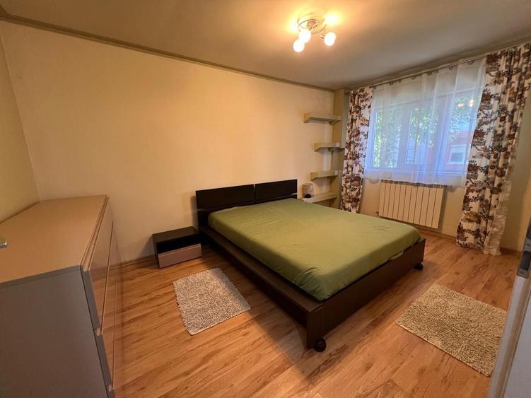 Apartament cu 3 camere semidecomandat în Lidia