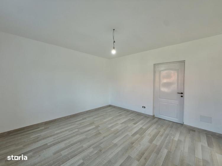 Casă cu 3 camere în Utvin