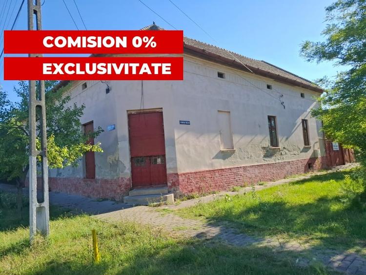 Casă individuală cu 4 camere cu Canalizare în Nădlac