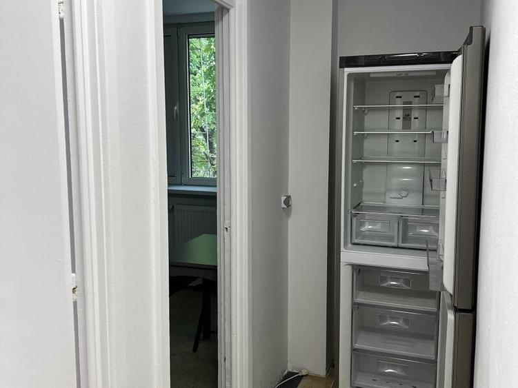Apartament cu 2 camere decomandat, mobilat în Arcul de Triumf