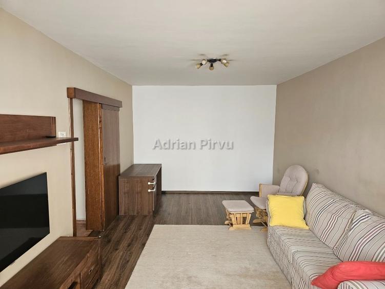 Apartament cu 2 camere decomandat, mobilat în Dorobanți