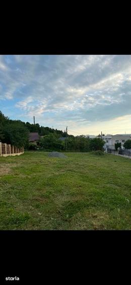 Teren de 705 mp, în Ferneziu