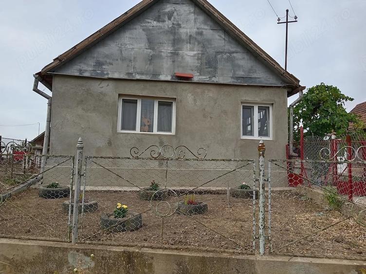 Casa de vanzare in Uileacul de munte la 12 km de Oradea Terenul 2685mp - 1