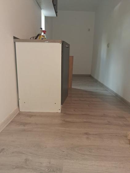 Casă cu 3 camere cu Teren 1500 Mp în Central