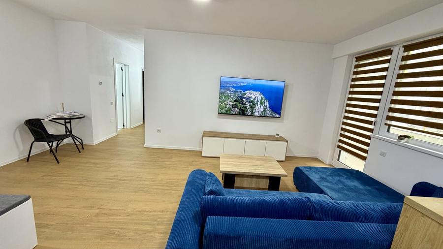 Apartament cu 3 camere decomandat în Ampoi 3