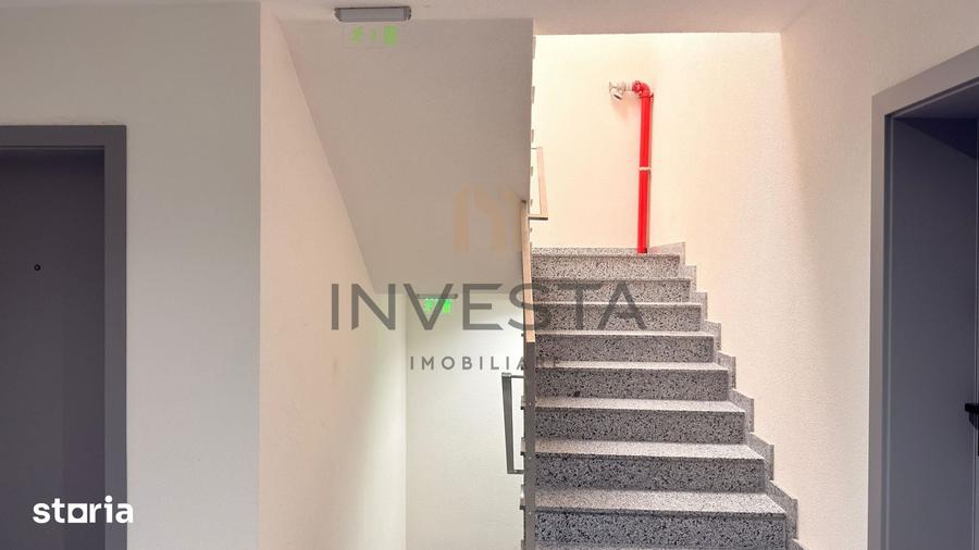 Apartament cu 4 camere semidecomandat în Între Lacuri