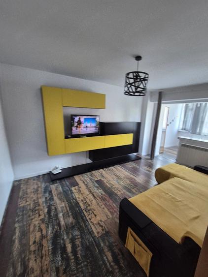 Apartament cu 2 camere decomandat în Calea Severinului