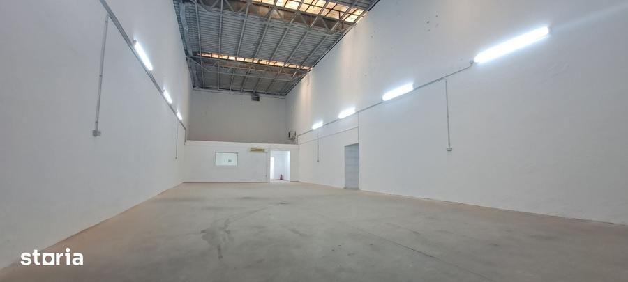 Spațiu comercial, de 325 mp, în Basarabia