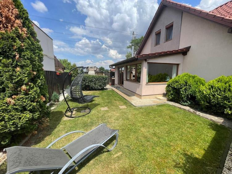Casă cu 4 camere cu Teren 350 Mp în Sânpaul
