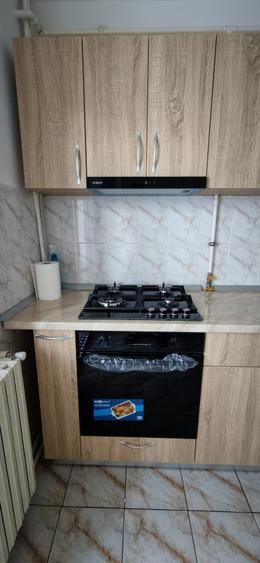 Apartament cu 2 camere decomandat în CET