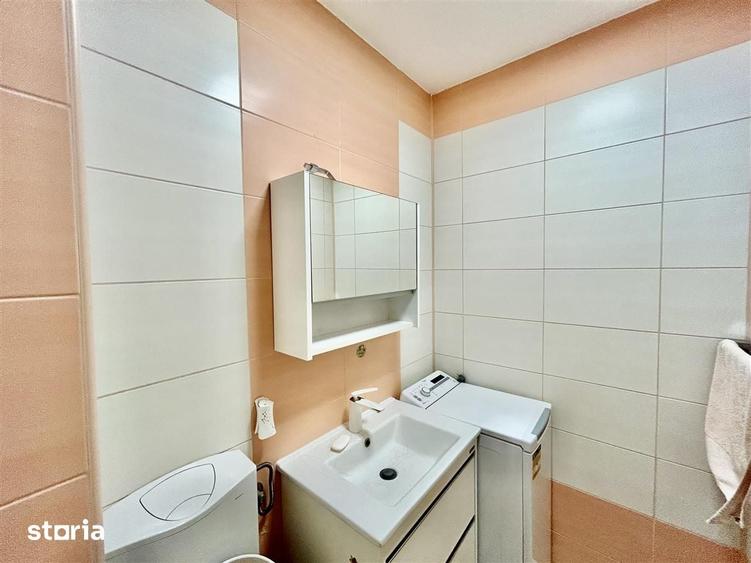 Apartament cu 3 camere decomandat în Terezian