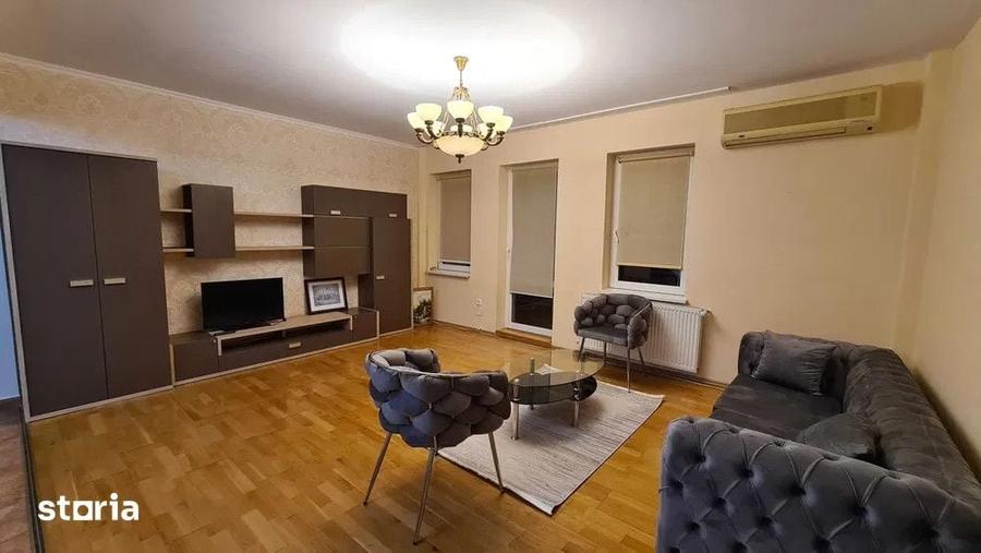Apartament cu 3 camere decomandat în Ștrand