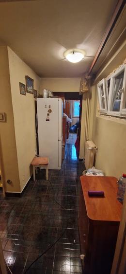 Apartament cu 2 camere decomandat în Drumul Taberei