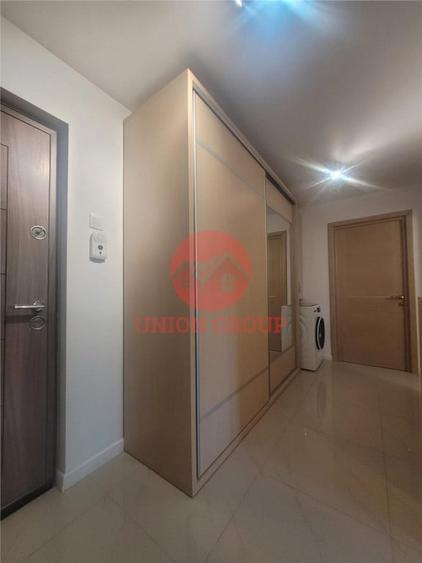Apartament cu 2 camere decomandat în Tomis Mall