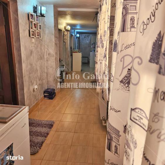 Casă cu 6 camere cu Teren 273 Mp în Central