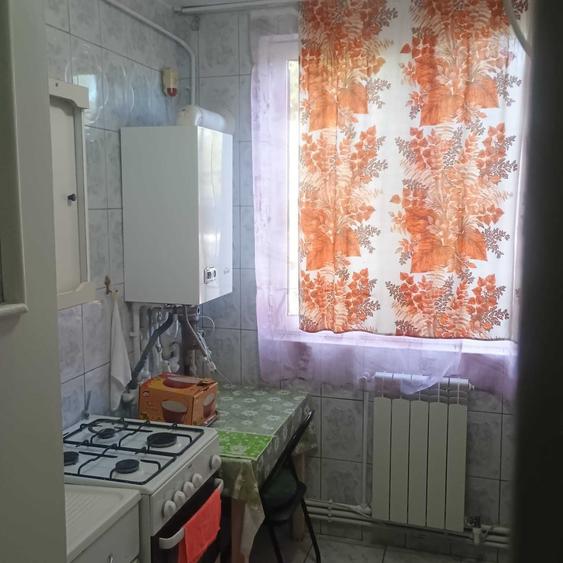 Apartament cu 2 camere semidecomandat în Siret