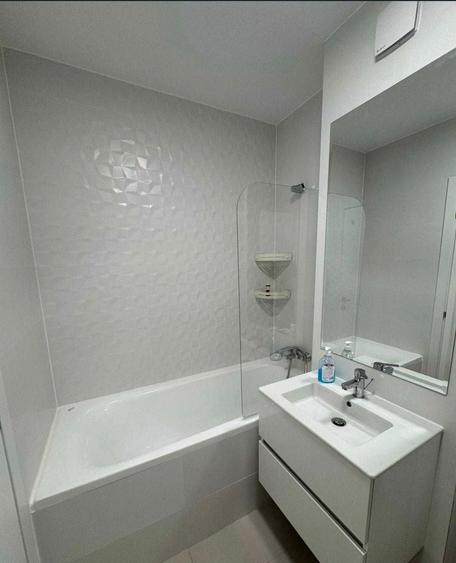 Apartament cu 2 camere decomandat, mobilat în Theodor Pallady