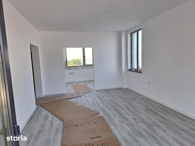 Casă cu 4 camere cu Teren 200 Mp în Palazu Mare