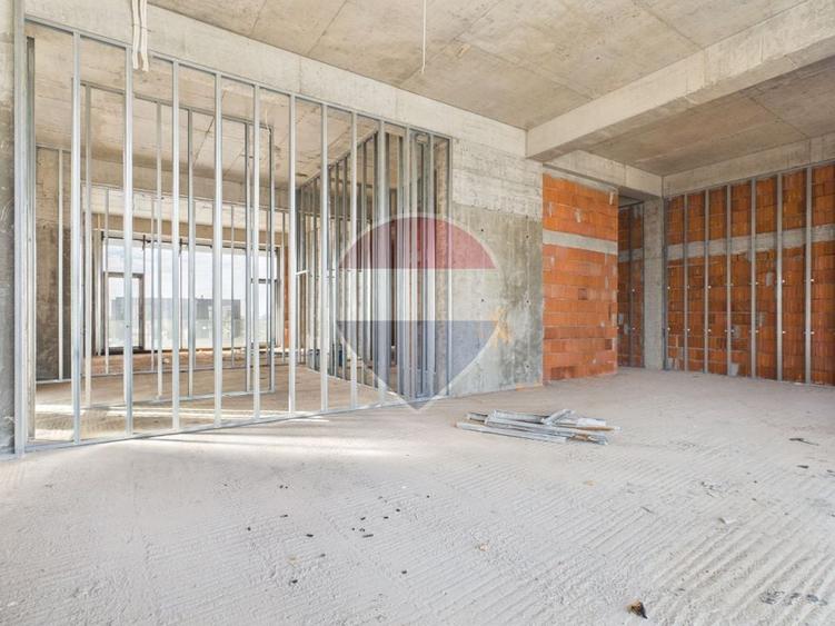 Penthouse cu 5 camere în Nord