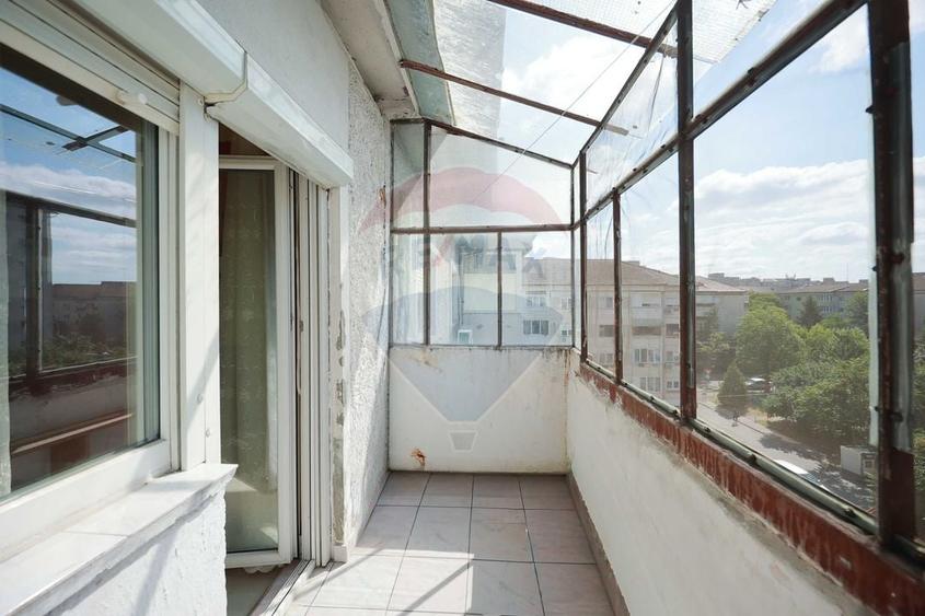 De vânzare apartament cu 3 camere zona Dacia - 15