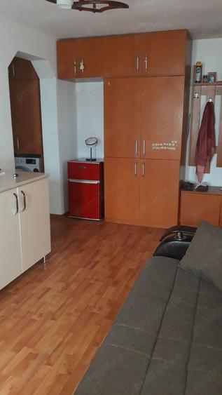 Apartament cu 2 camere decomandat în Calafat