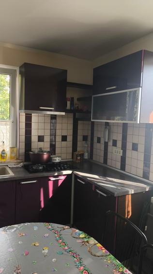 Casă cu 18 camere cu Canalizare în Nord-Est