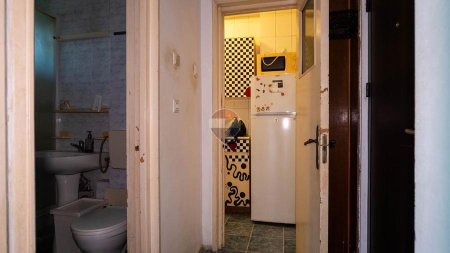 Garsonieră decomandată în Regina Elisabeta