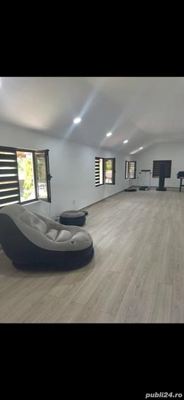 Casă cu 4 camere cu Teren 14242 Mp în Priporu