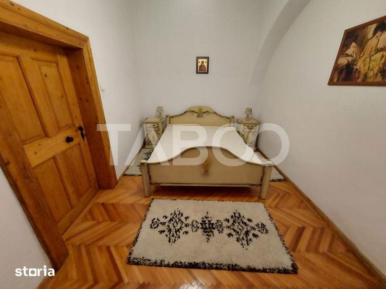 Apartament cu 2 camere nedecomandat, mobilat în Central — fotografia 1