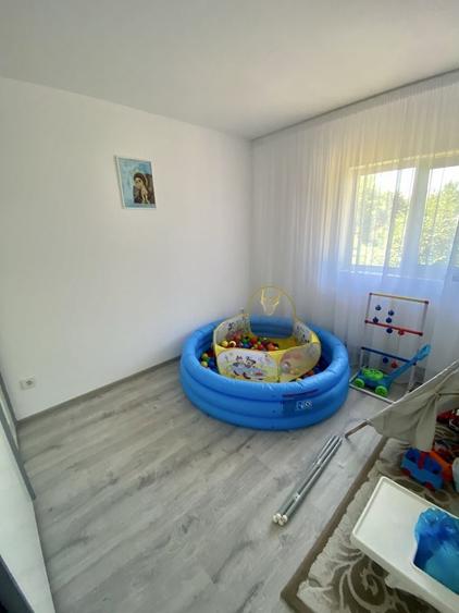 Casă cu 3 camere în Siliștea Snagovului