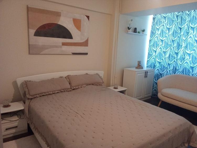 Apartament cu 2 camere decomandat în Democrației
