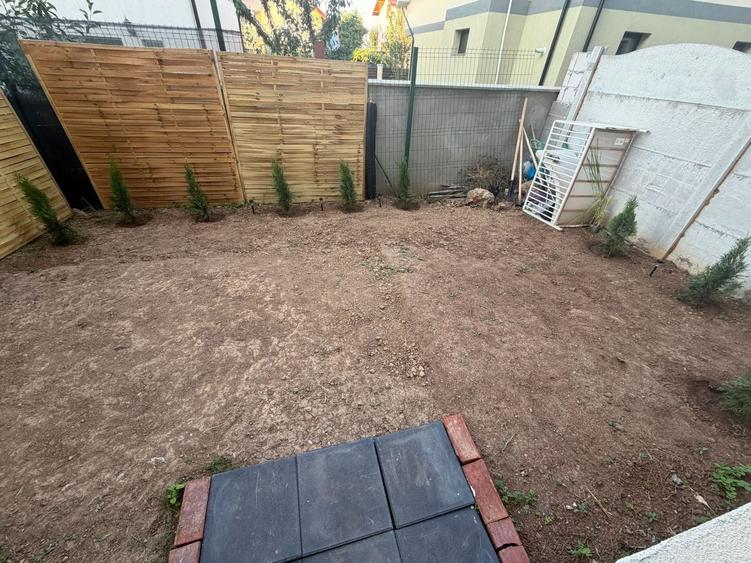 Casă cu 4 camere cu Canalizare în Central