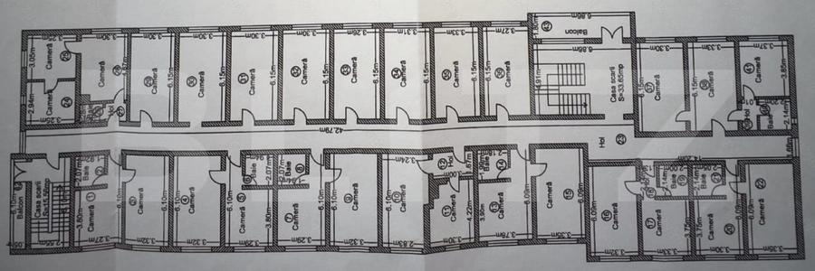 Apartament cu 56 camere decomandat în Cugir