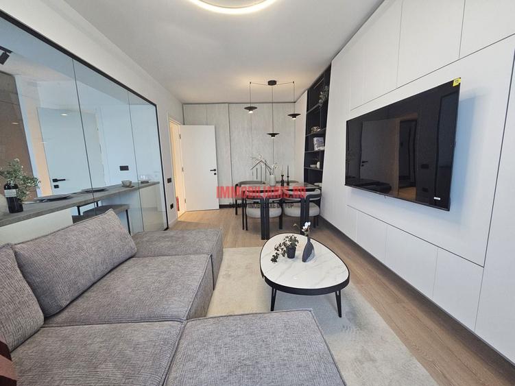 Apartament cu 3 camere decomandat în Theodor Pallady